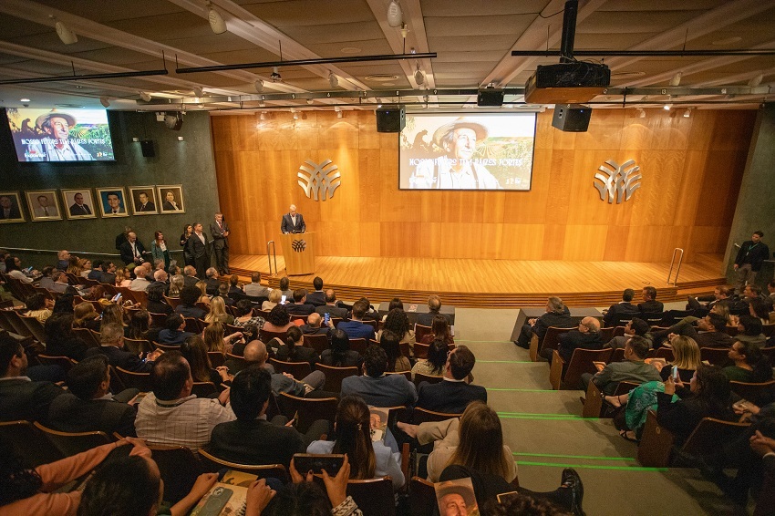 Presidente da CNA diz que Expointer é símbolo da força do agro brasileiro