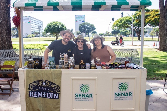 Produtores do Programa de Alimentos Artesanais e Tradicionais participam da Semana do Trabalho