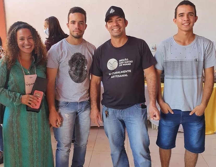 Ela com o marido e familiares.